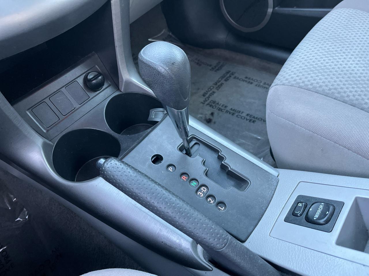 Toyota RAV4 Base I4 2WD 2007