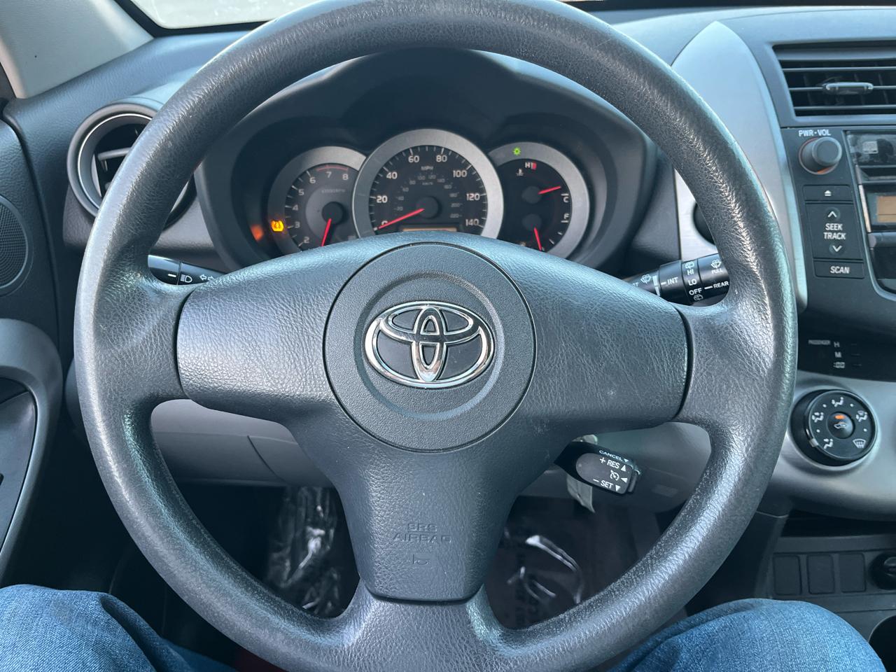 Toyota RAV4 Base I4 2WD 2007