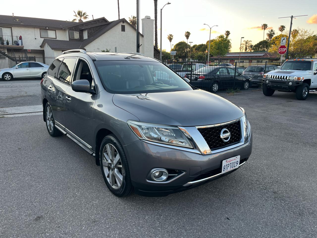 Nissan Pathfinder SV 2WD 2015