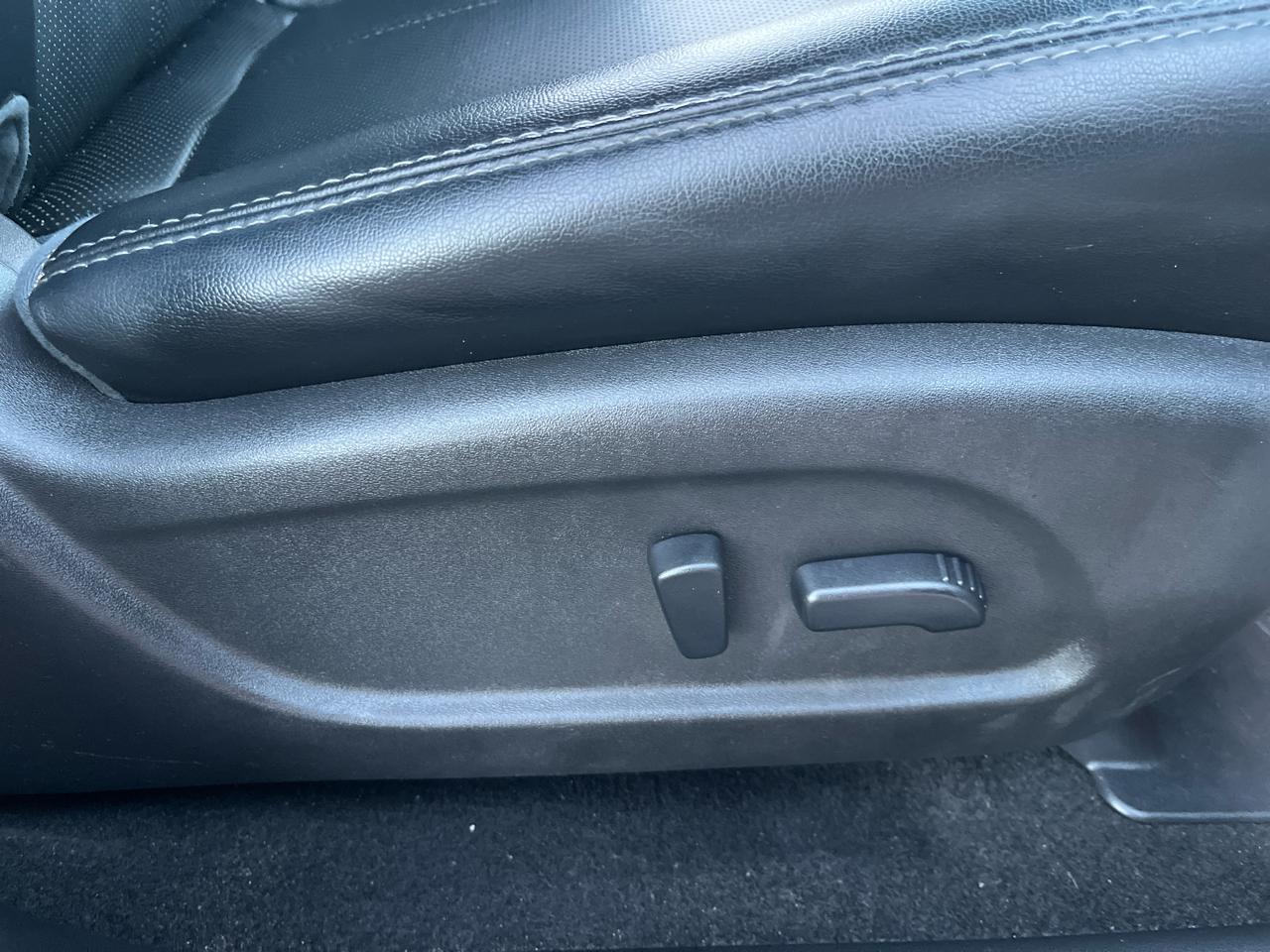 Nissan Pathfinder SV 2WD 2015