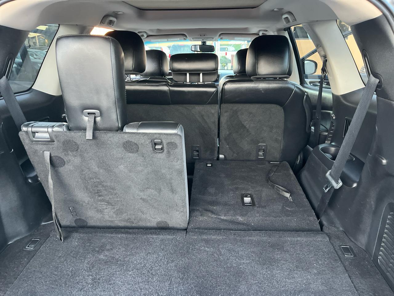 Nissan Pathfinder SV 2WD 2015