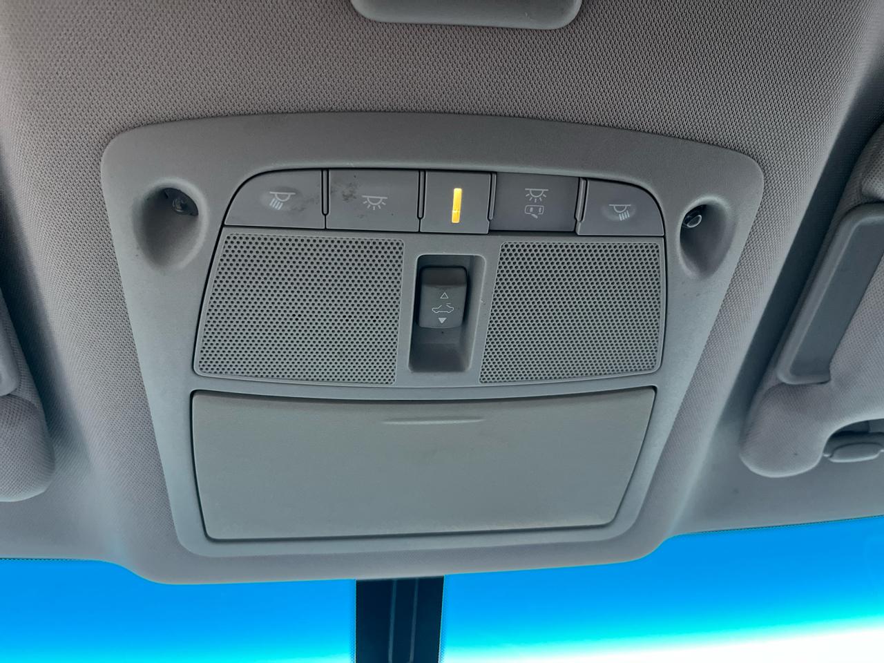 Nissan Pathfinder SV 2WD 2015