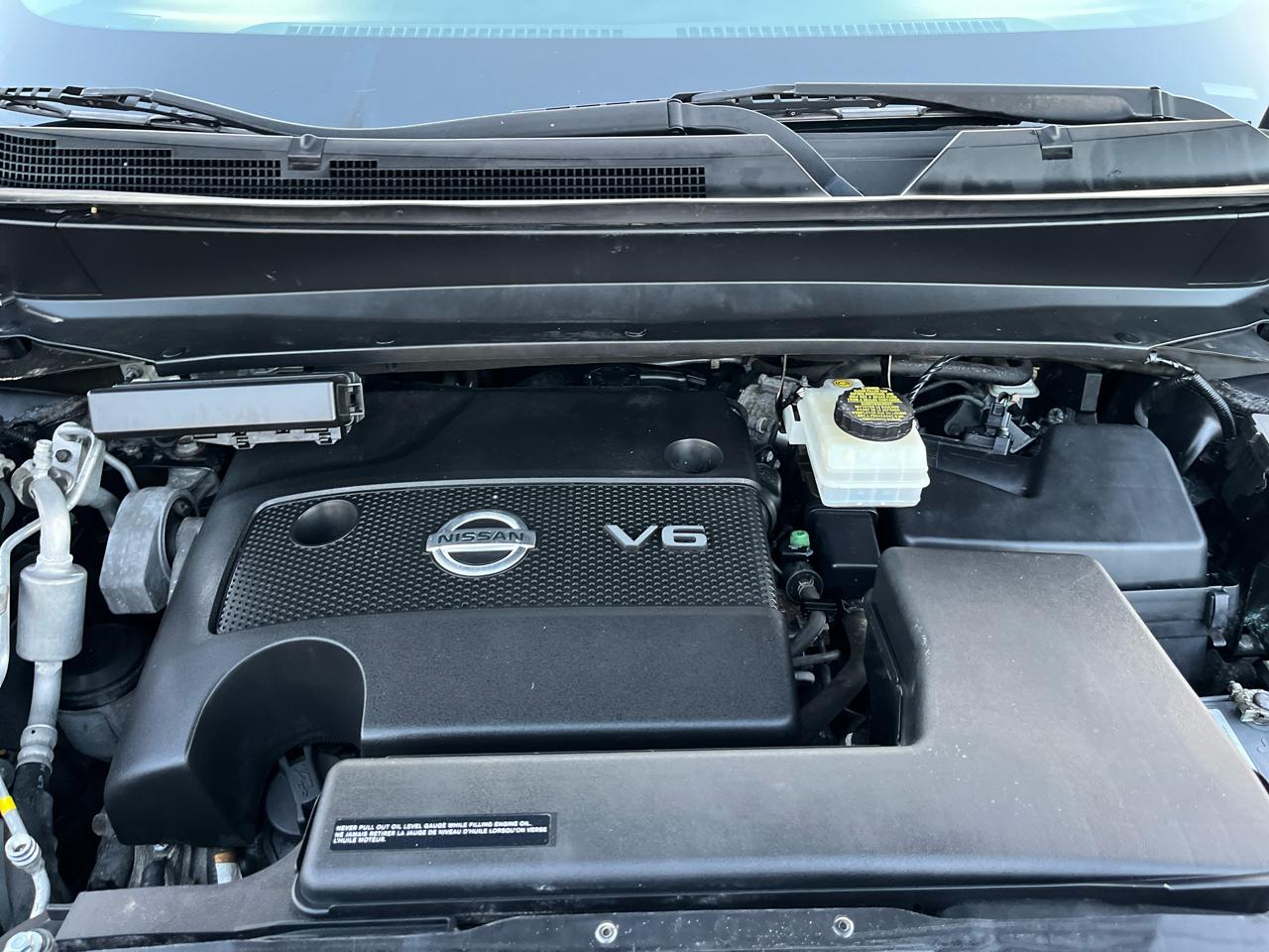 Nissan Pathfinder SV 2WD 2015