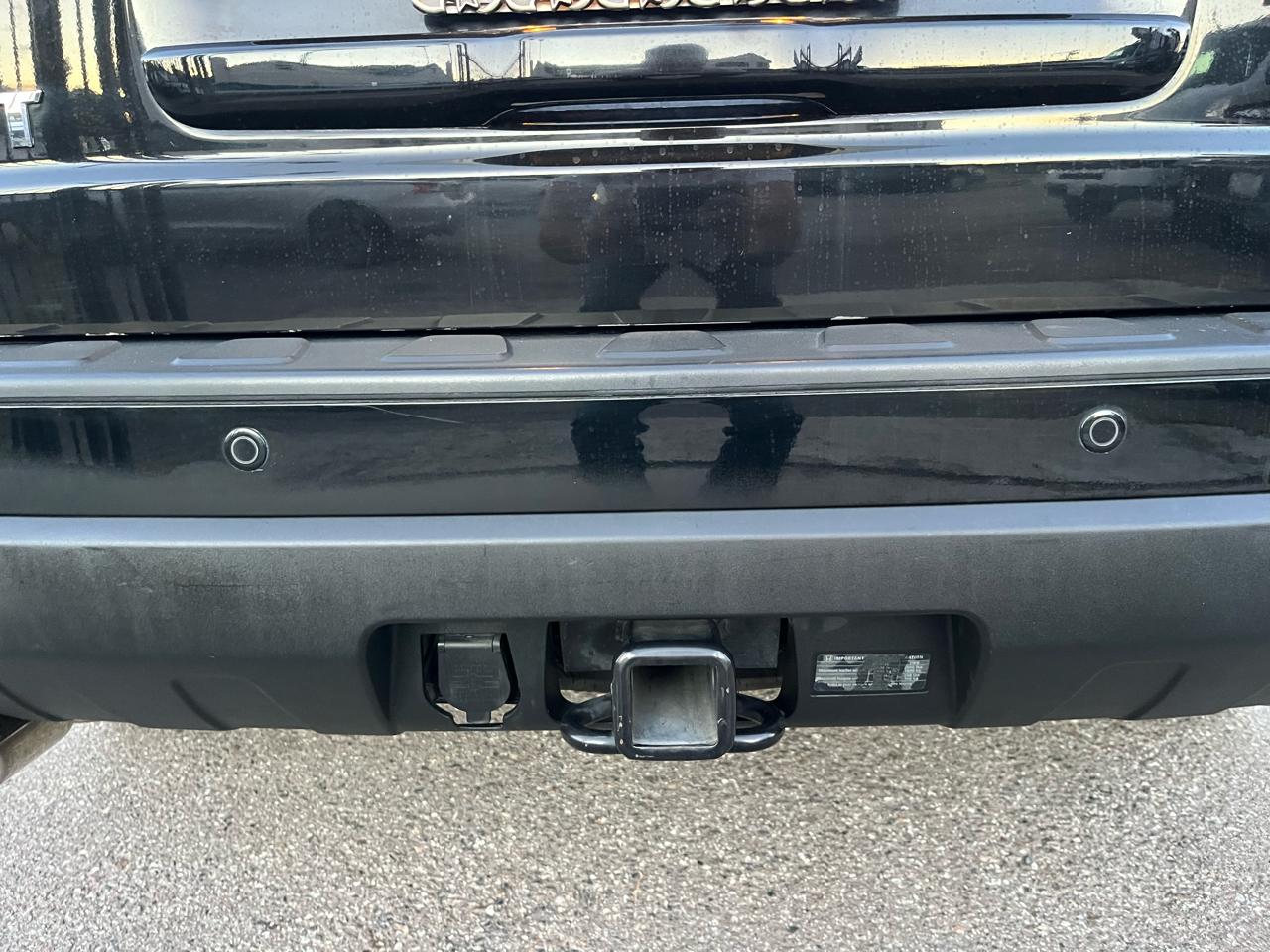 Honda Pilot Touring 2WD 5-Spd AT with DVD 2011