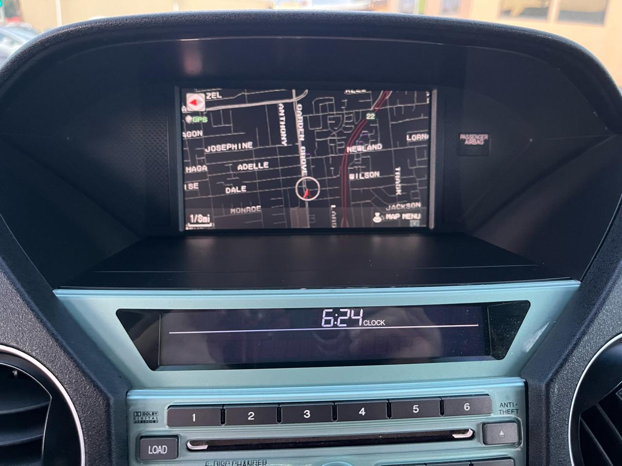 Honda Pilot Touring 2WD 5-Spd AT with DVD 2011