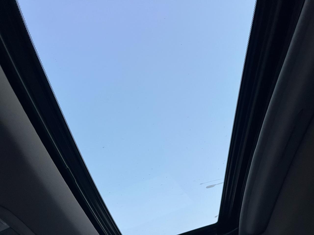 Honda Pilot Touring 2WD 5-Spd AT with DVD 2011