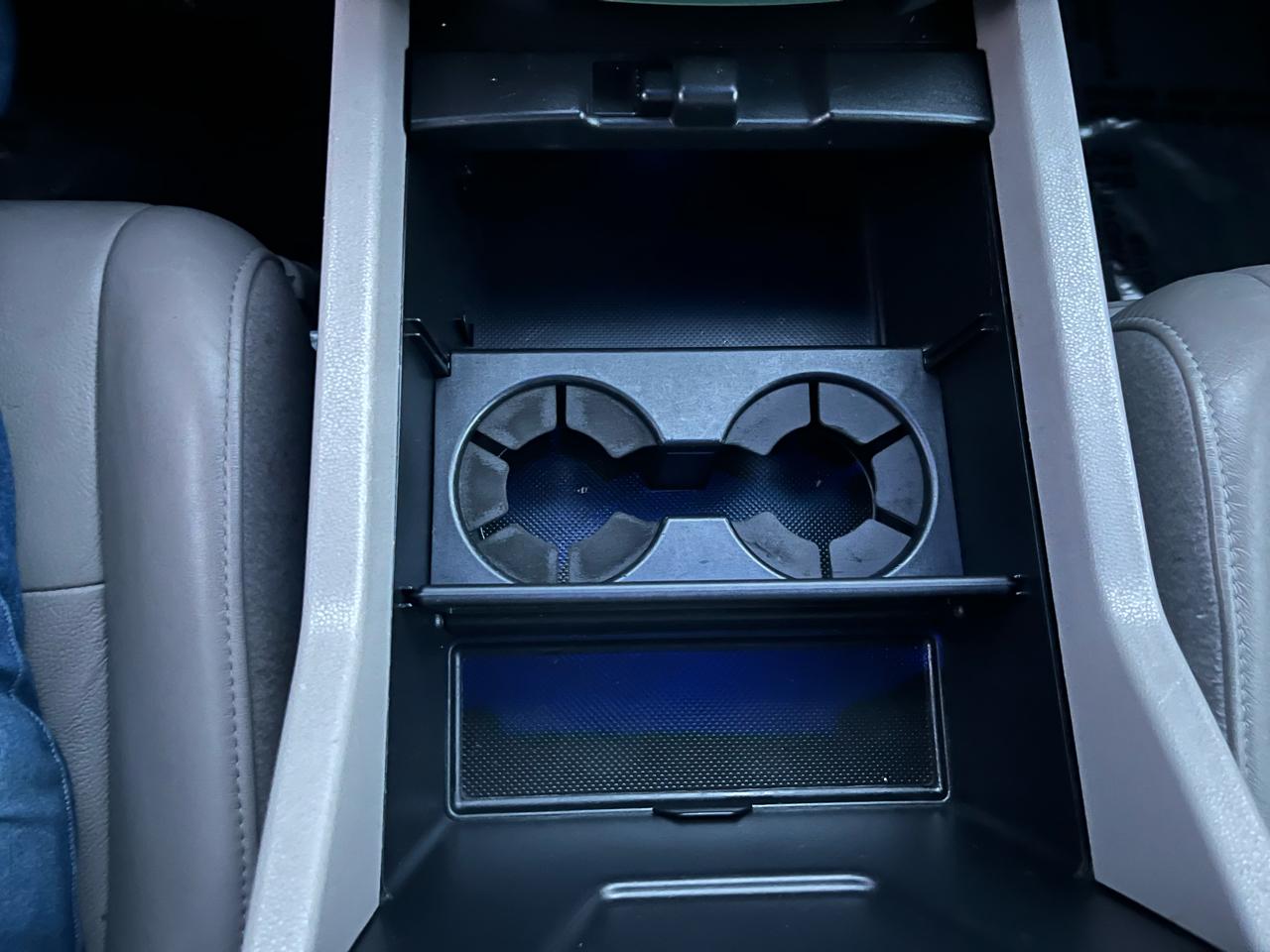 Honda Pilot Touring 2WD 5-Spd AT with DVD 2011