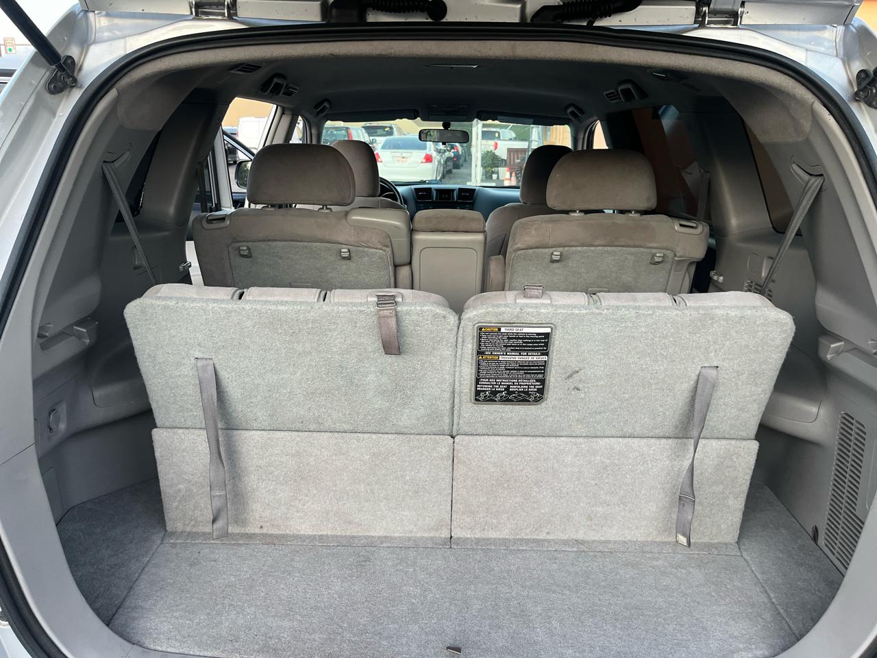 Toyota Highlander Base 2WD I4 2012