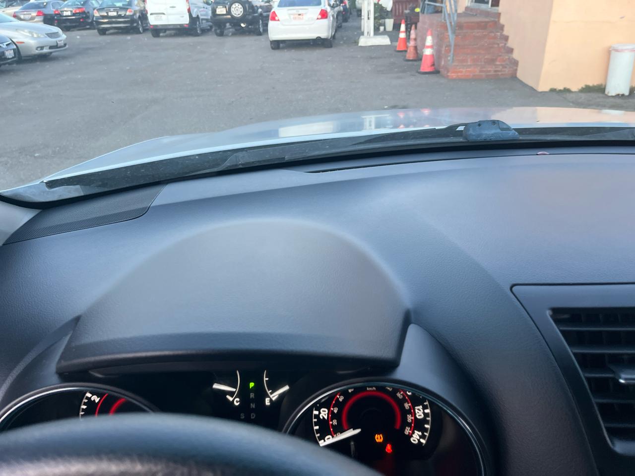 Toyota Highlander Base 2WD I4 2012