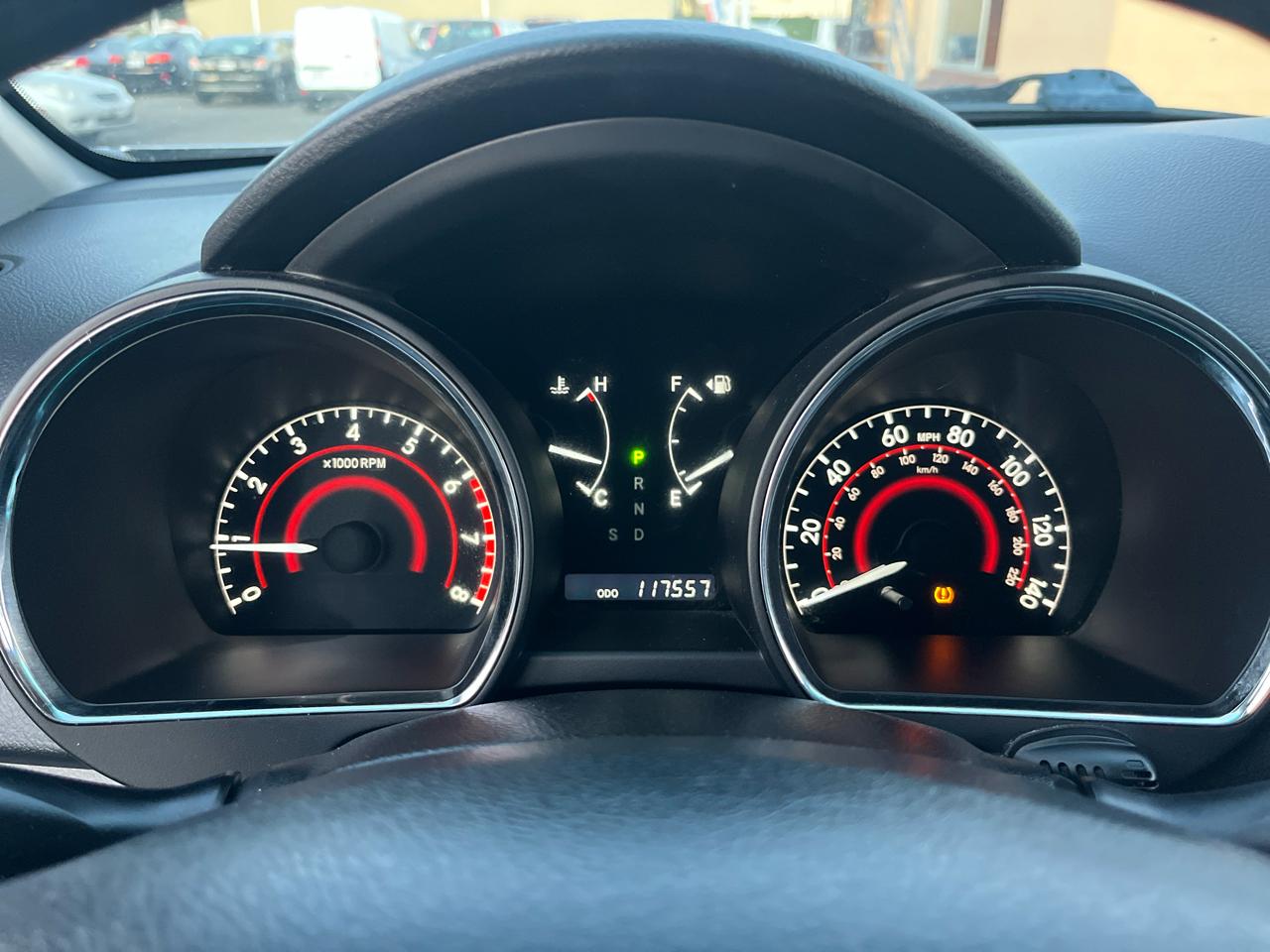 Toyota Highlander Base 2WD I4 2012