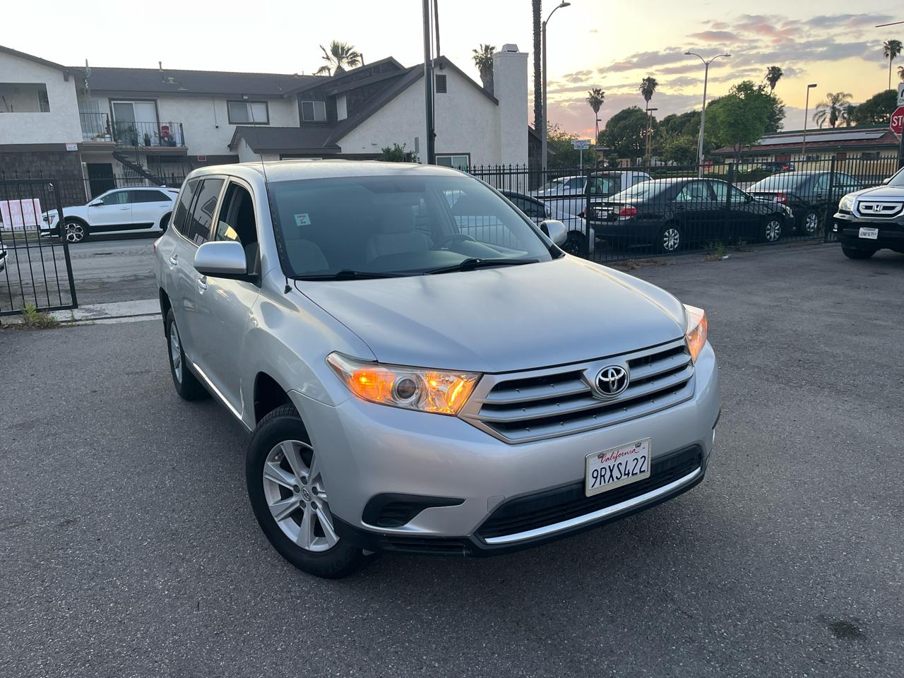Toyota Highlander Base 2WD I4 2012