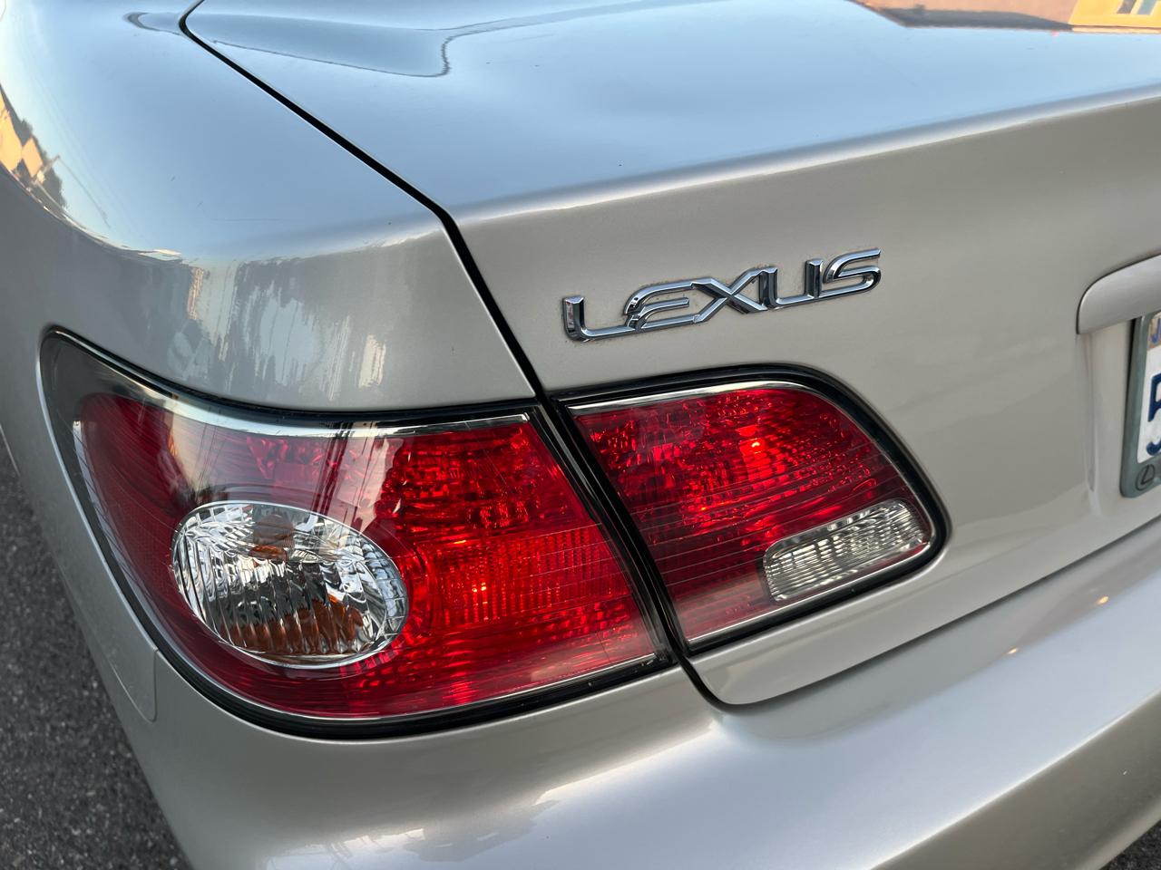 Lexus ES 300 Sedan 2003
