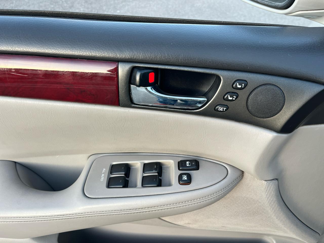 Lexus ES 300 Sedan 2003