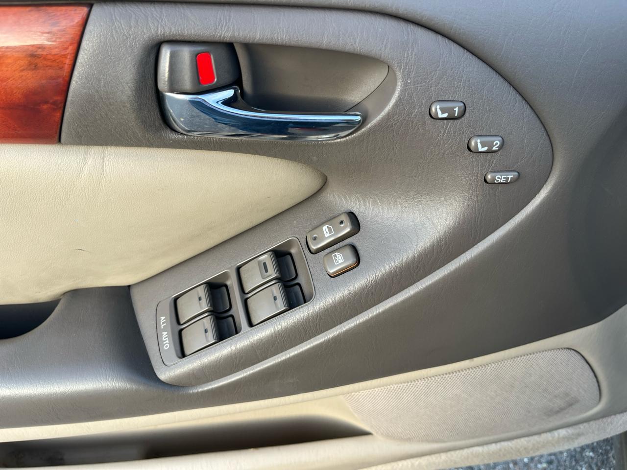 Lexus GS 300/400 GS 300 1998