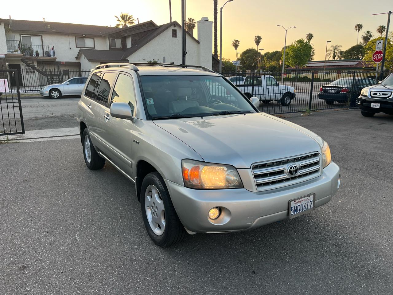 Toyota Highlander Limited V6 2WD 2006