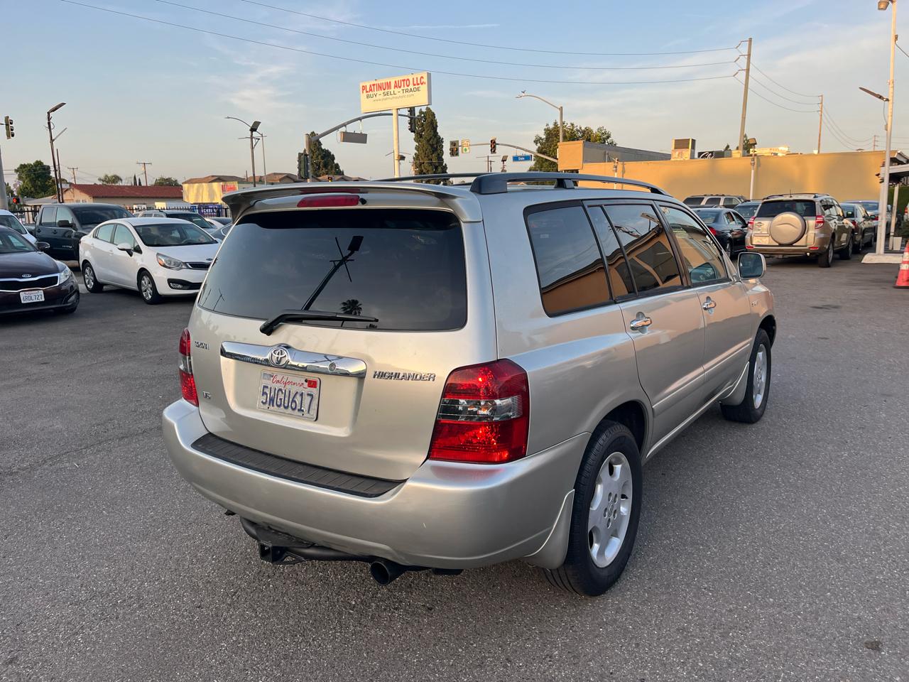 Toyota Highlander Limited V6 2WD 2006