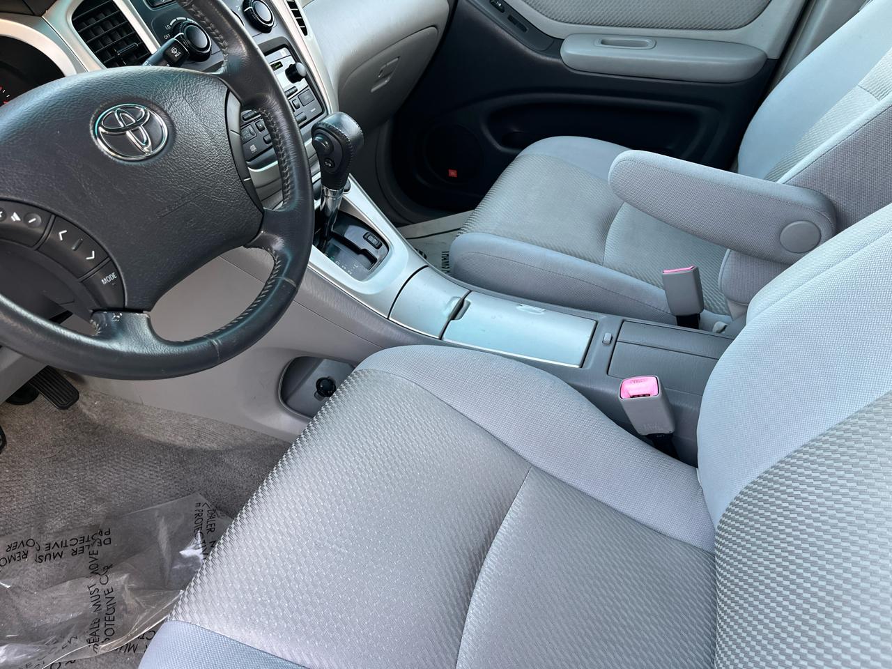 Toyota Highlander Limited V6 2WD 2006