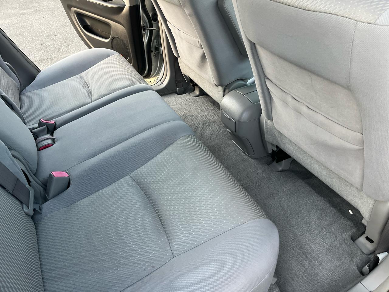 Toyota Highlander Limited V6 2WD 2006