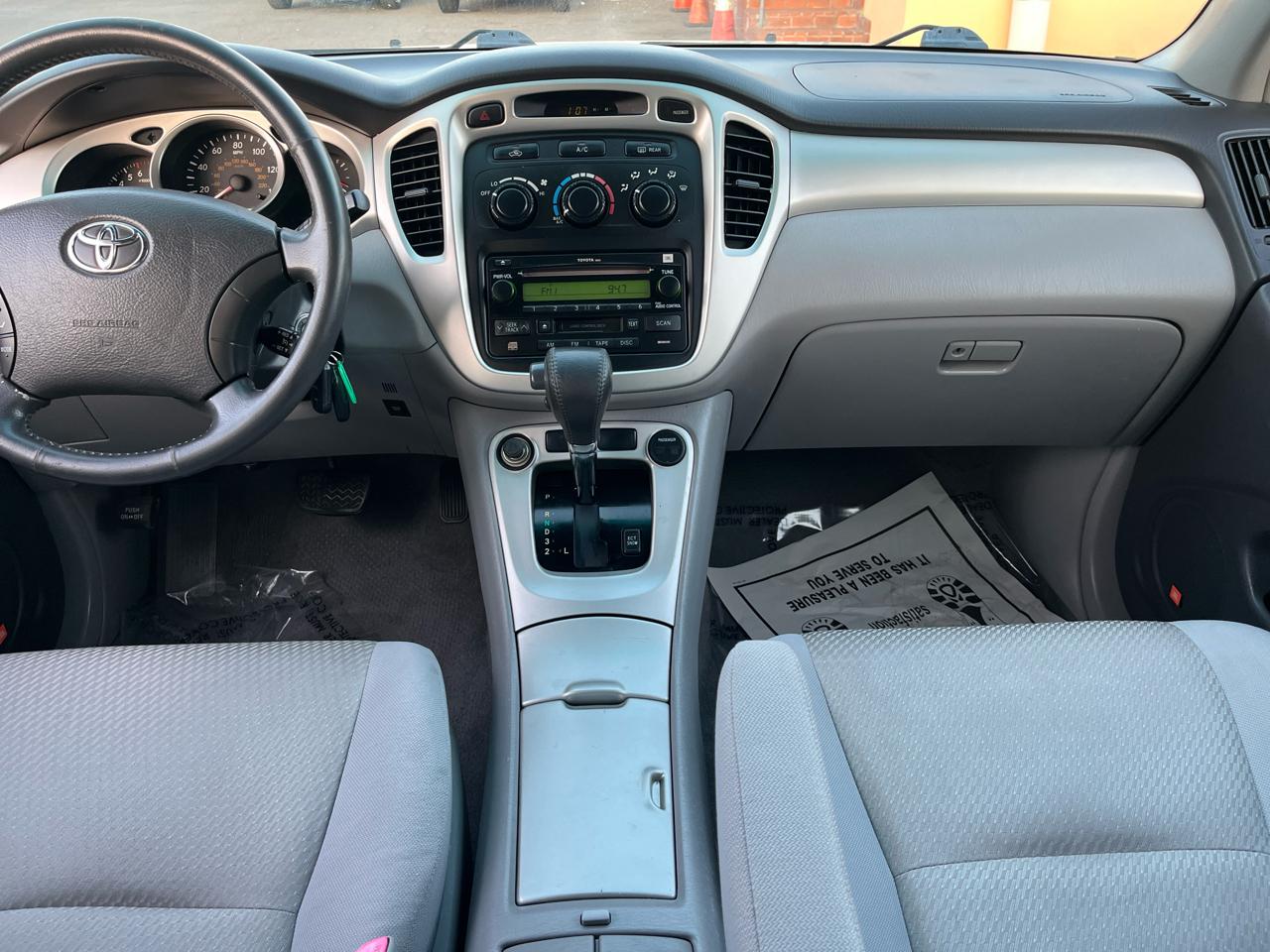 Toyota Highlander Limited V6 2WD 2006