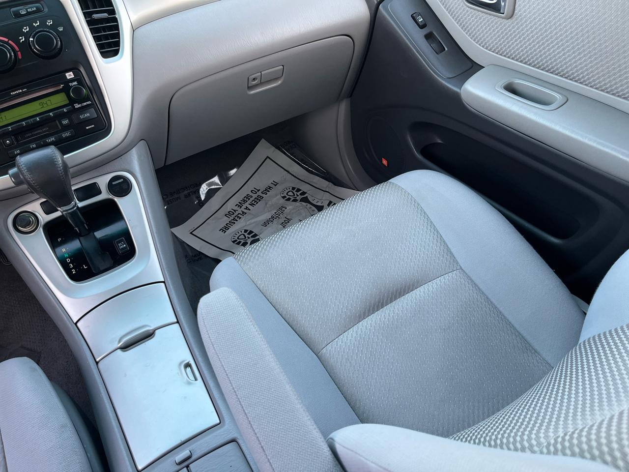 Toyota Highlander Limited V6 2WD 2006