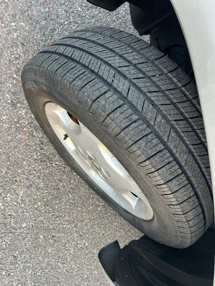 Toyota Highlander Limited V6 2WD 2006