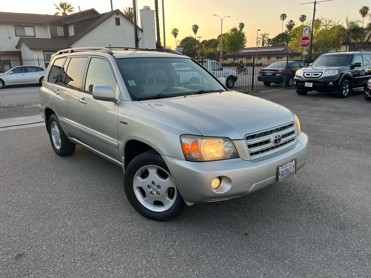 Toyota Highlander Limited V6 2WD 2006