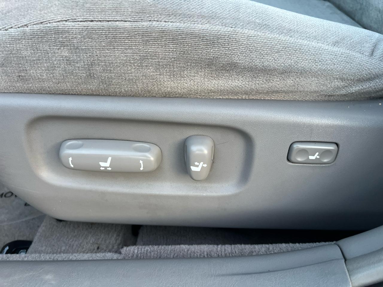 Toyota Camry Standard 2004