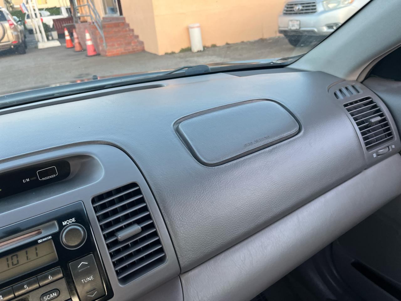 Toyota Camry Standard 2004