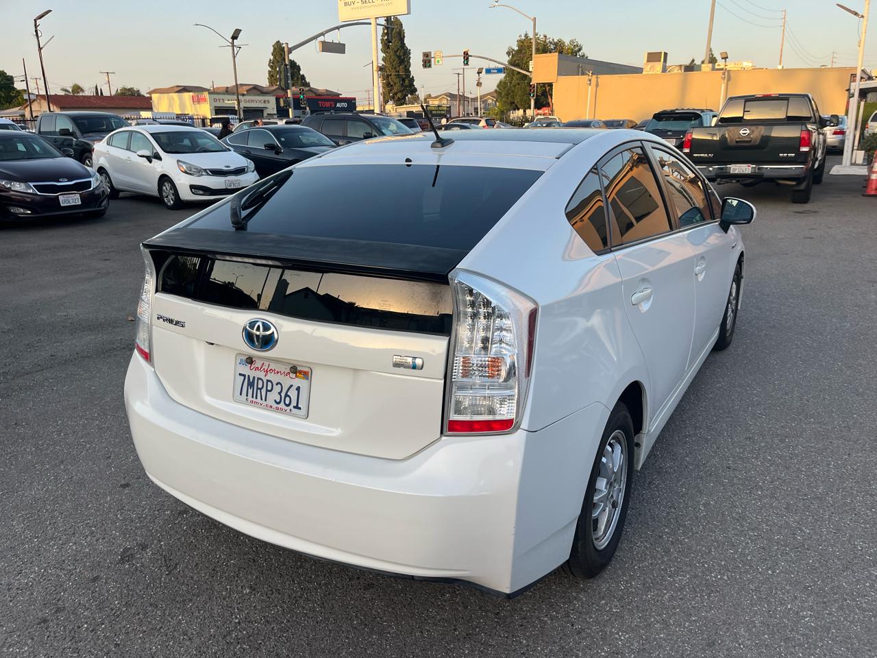 Toyota Prius Prius V 2010
