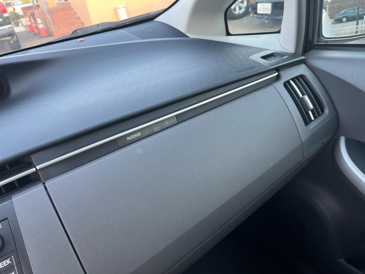 Toyota Prius Prius V 2010