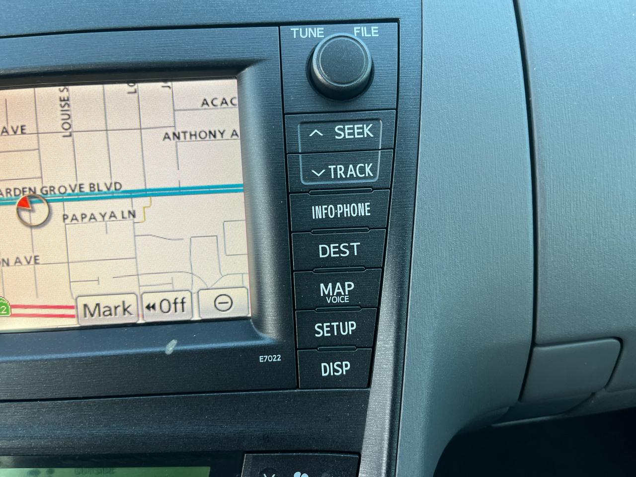 Toyota Prius Prius V 2010