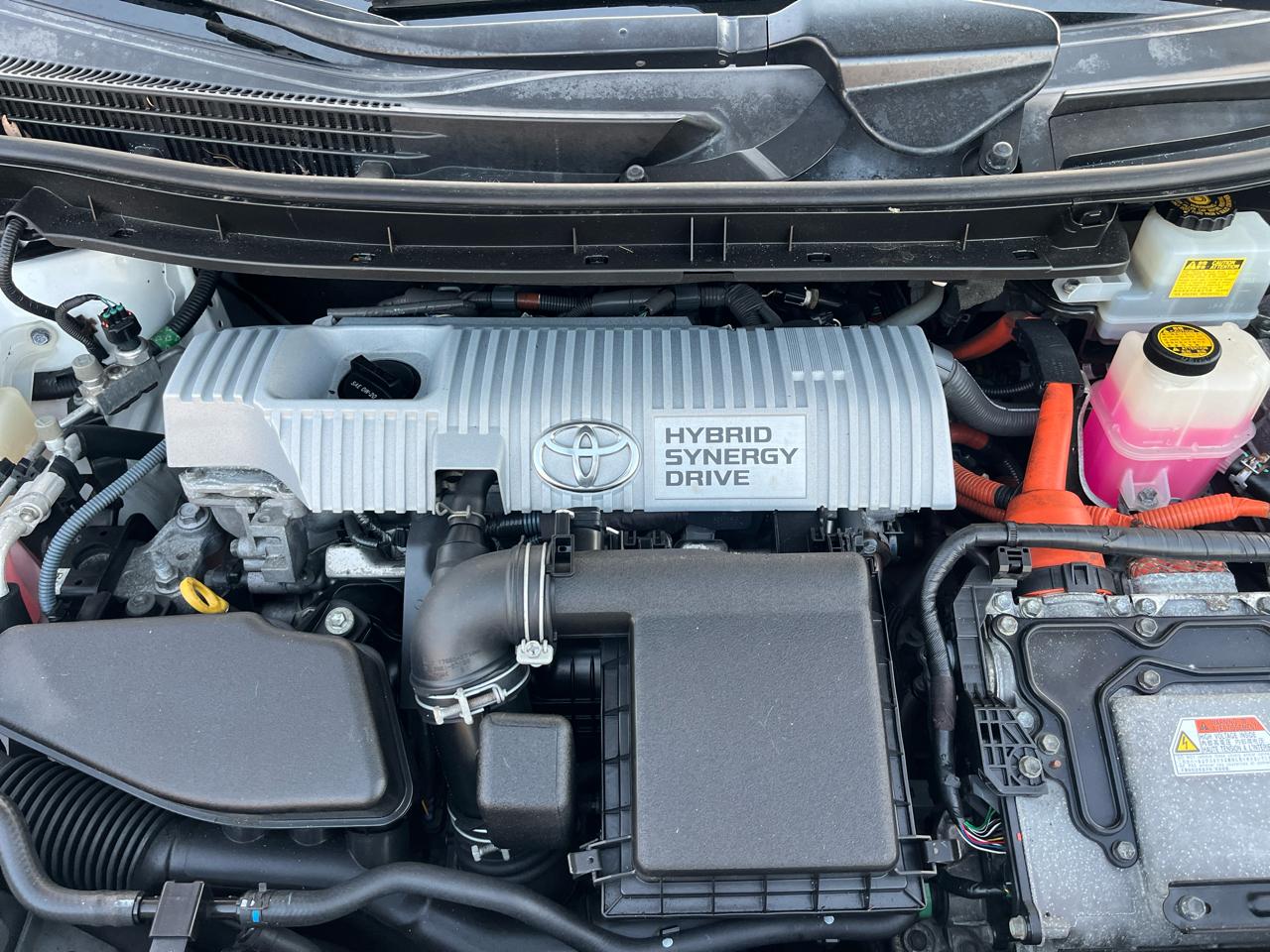 Toyota Prius Prius V 2010