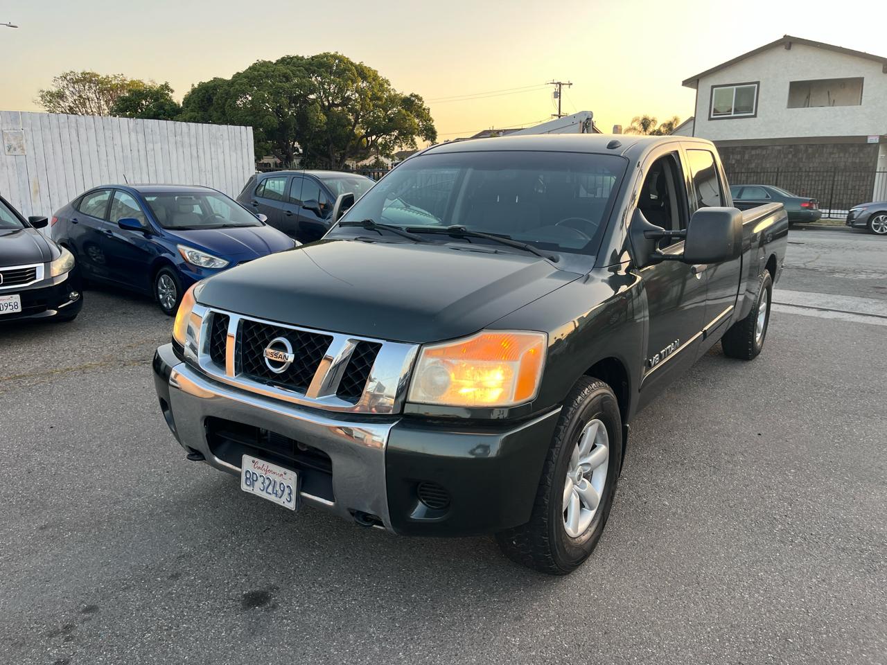 Nissan Titan LE Crew Cab 2WD LWB 2008