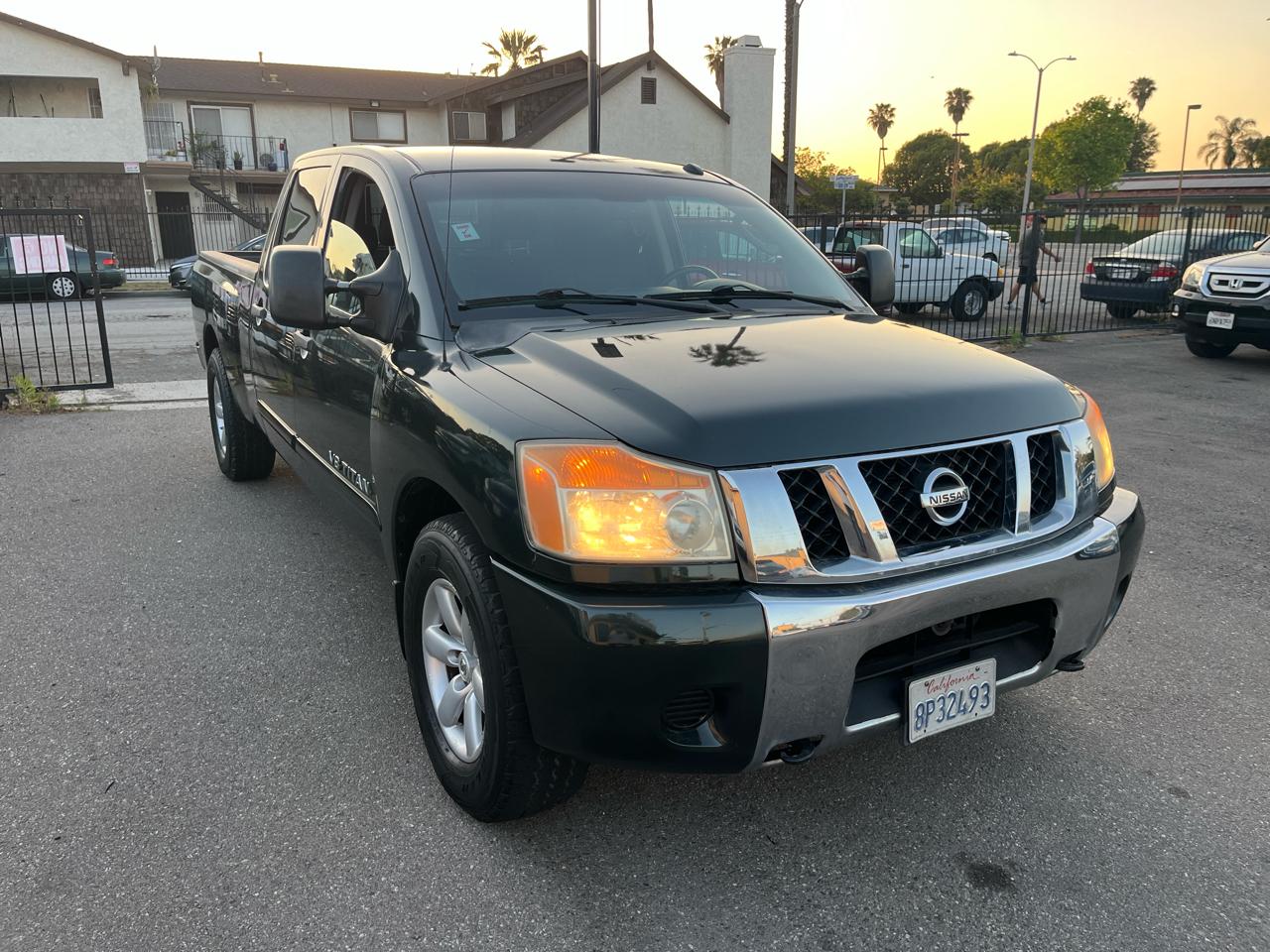 Nissan Titan LE Crew Cab 2WD LWB 2008