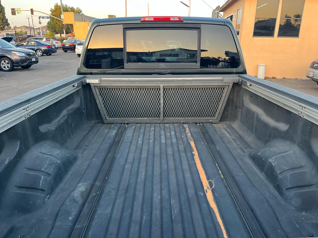 Nissan Titan LE Crew Cab 2WD LWB 2008