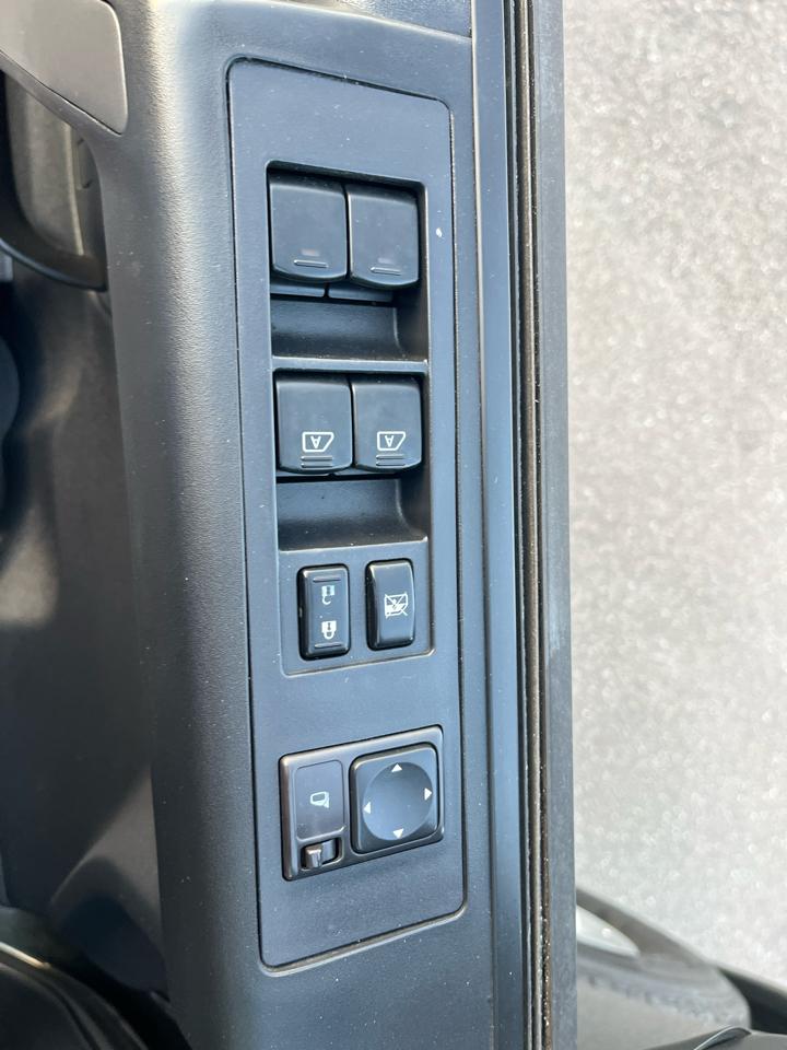 Nissan Titan LE Crew Cab 2WD LWB 2008