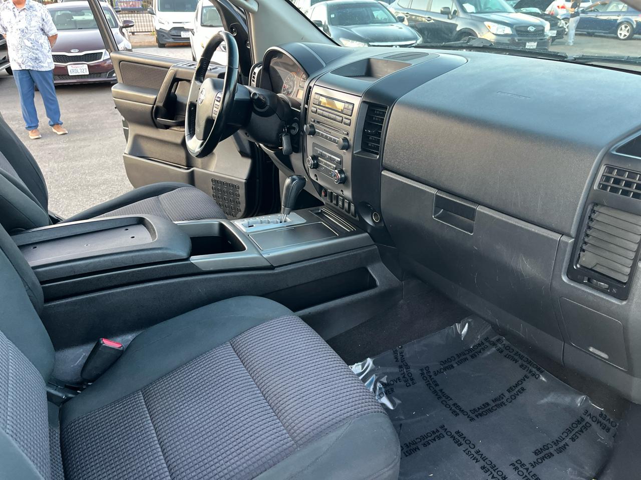 Nissan Titan LE Crew Cab 2WD LWB 2008