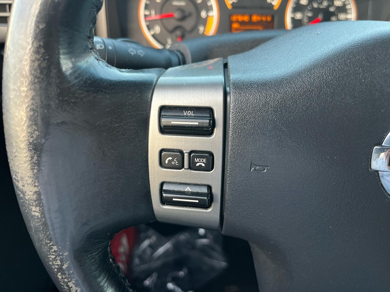 Nissan Titan LE Crew Cab 2WD LWB 2008