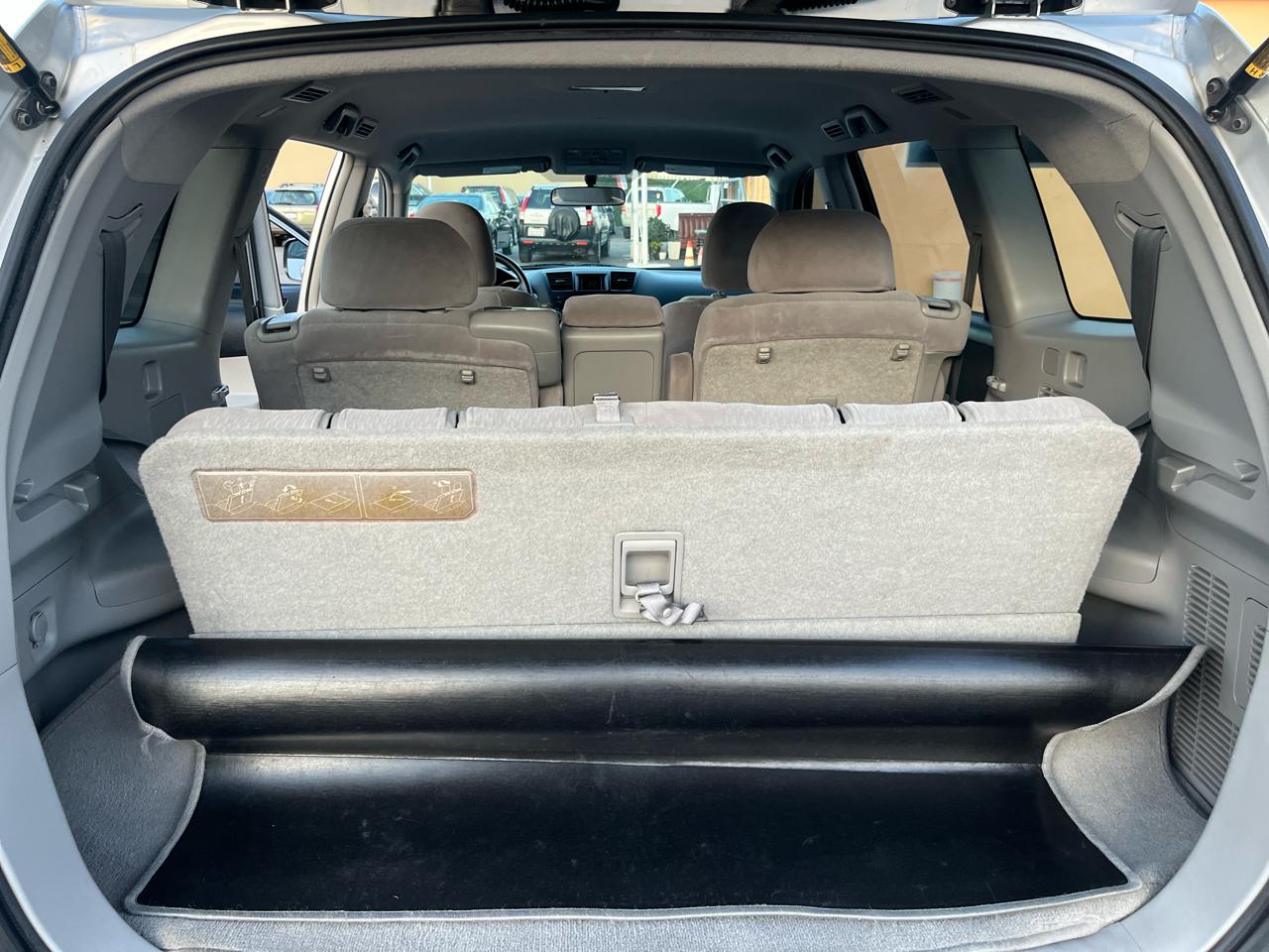 Toyota Highlander Base 2WD 2009