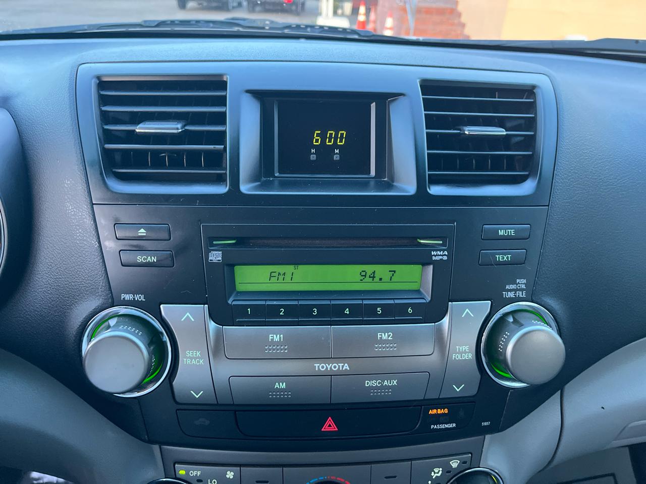 Toyota Highlander Base 2WD 2009