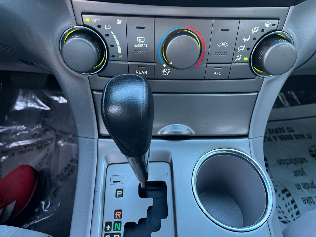 Toyota Highlander Base 2WD 2009