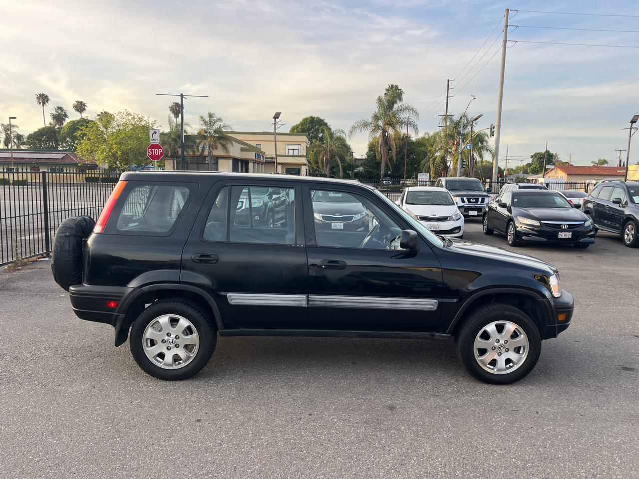 Honda CR-V LX 2WD 2000