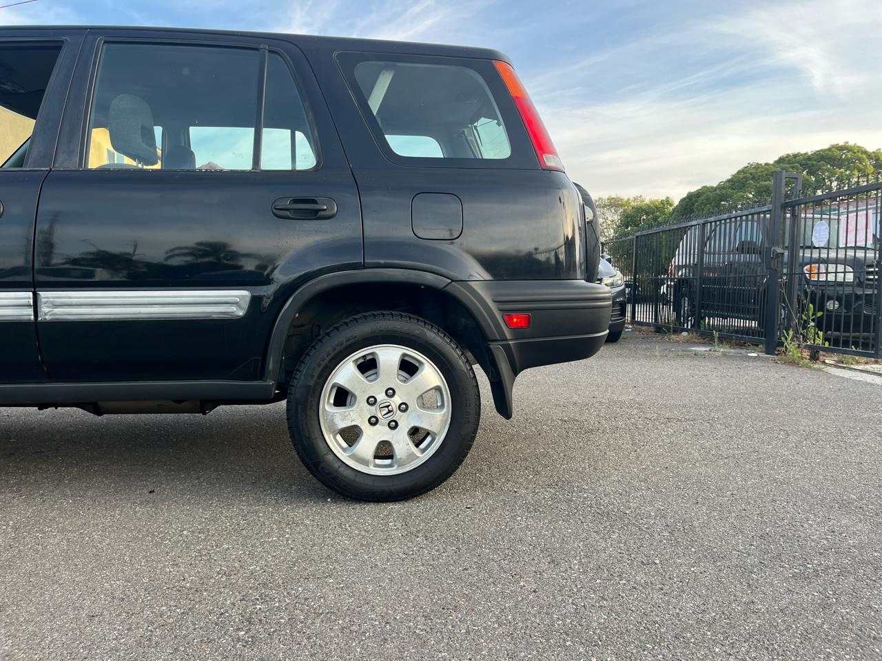 Honda CR-V LX 2WD 2000