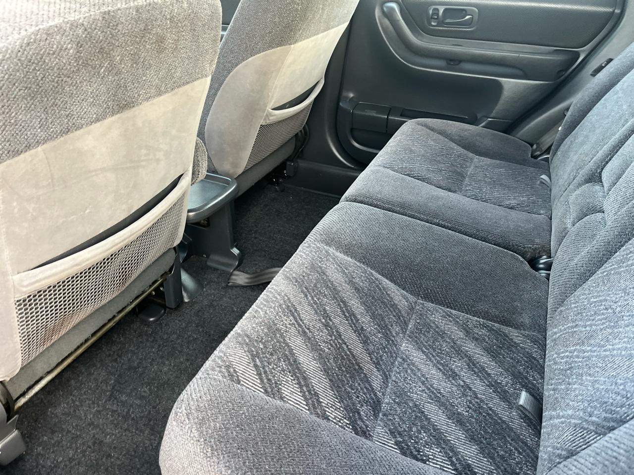 Honda CR-V LX 2WD 2000