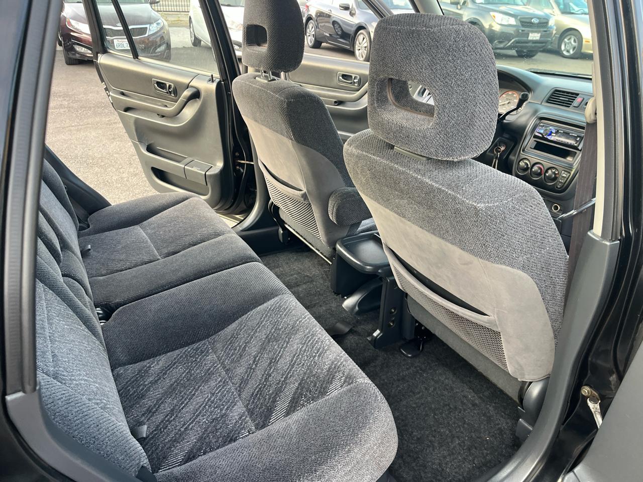 Honda CR-V LX 2WD 2000