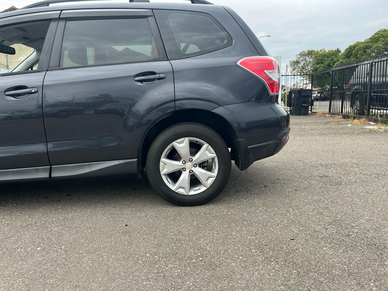 Subaru Forester 2.5i Premium PZEV CVT 2016