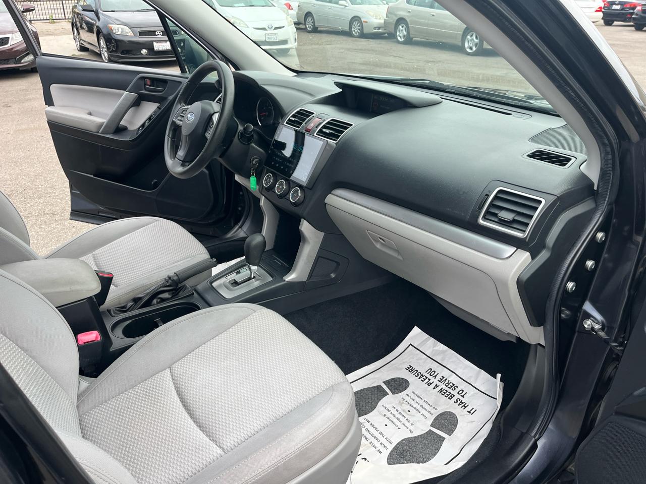 Subaru Forester 2.5i Premium PZEV CVT 2016