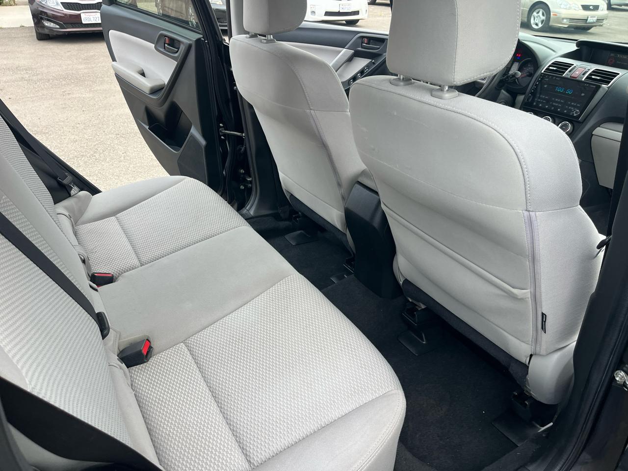 Subaru Forester 2.5i Premium PZEV CVT 2016