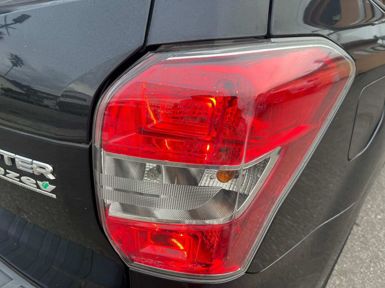 Subaru Forester 2.5i Premium PZEV CVT 2016