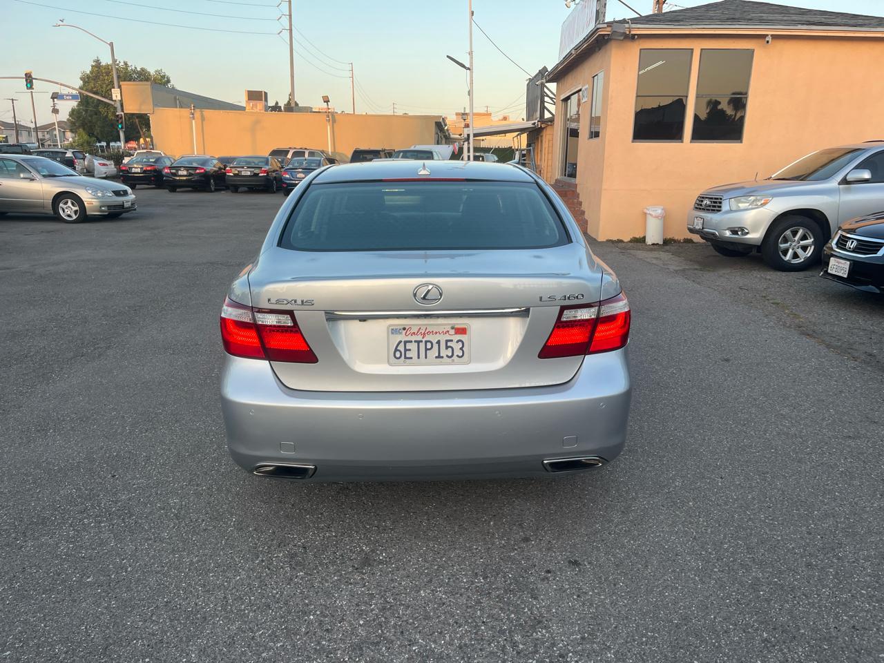 Lexus LS 460 Luxury Sedan 2008